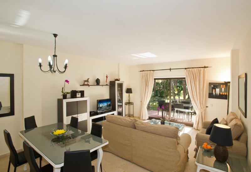 Apartment In Marbella Malaga 102959 Guadalmina Eksteriør billede