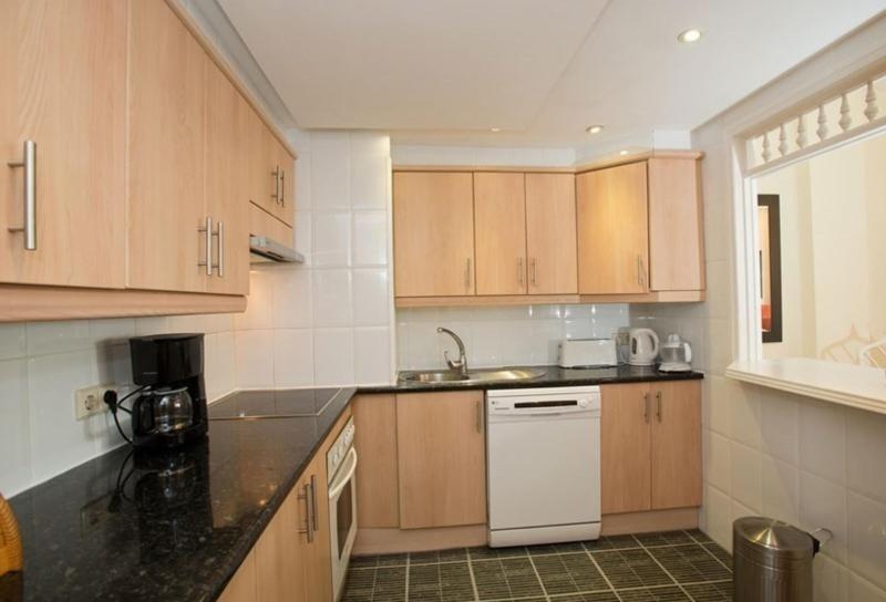 Apartment In Marbella Malaga 102959 Guadalmina Eksteriør billede